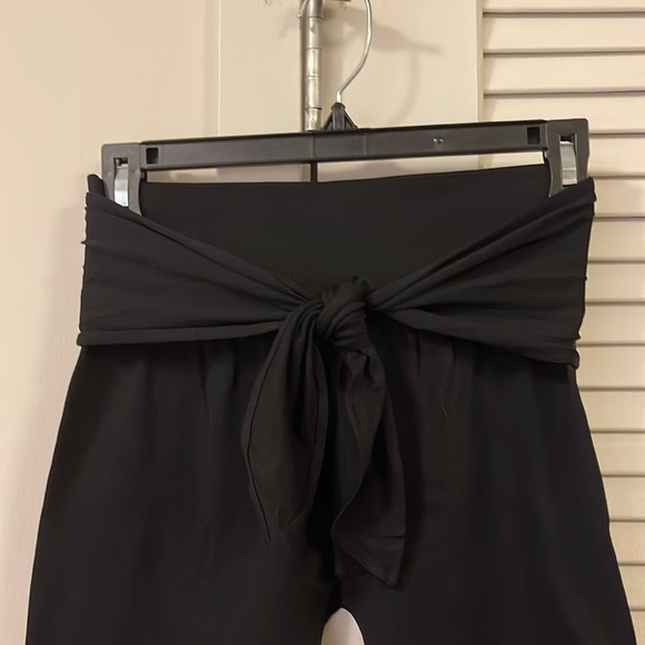 Black leggings with ribon - Picture 2 of 4